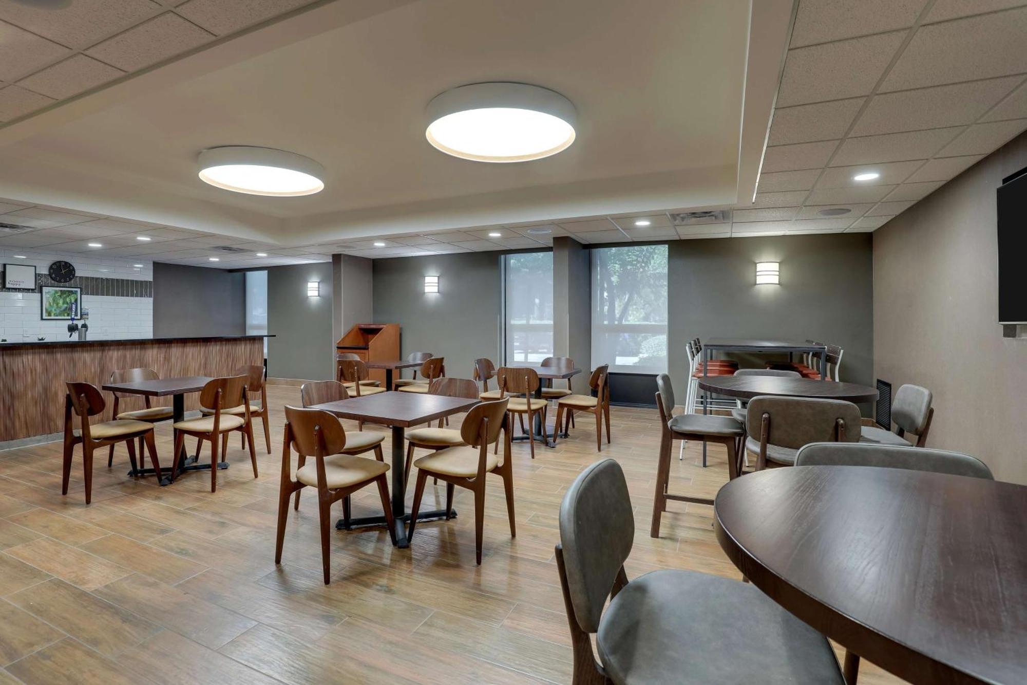 夏洛特大学特鲁里公寓酒店 外观 照片